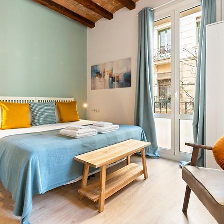 Lodging Apartments Beach Studio 11 Барселона Экстерьер фото