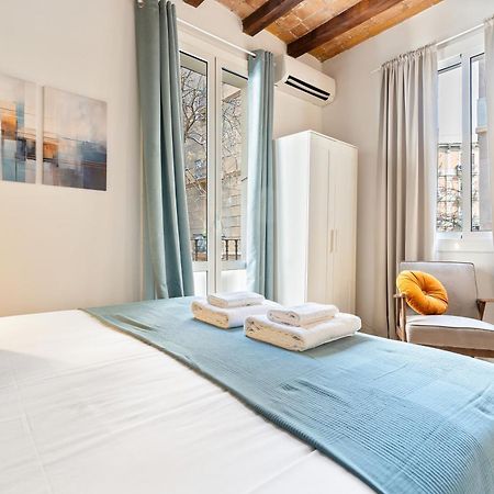 Lodging Apartments Beach Studio 11 Барселона Экстерьер фото